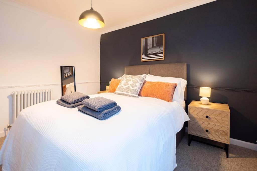 3 Bedroom Home Close To Town Centre With Wifi & Garden Royal Tunbridge Wells Exteriör bild